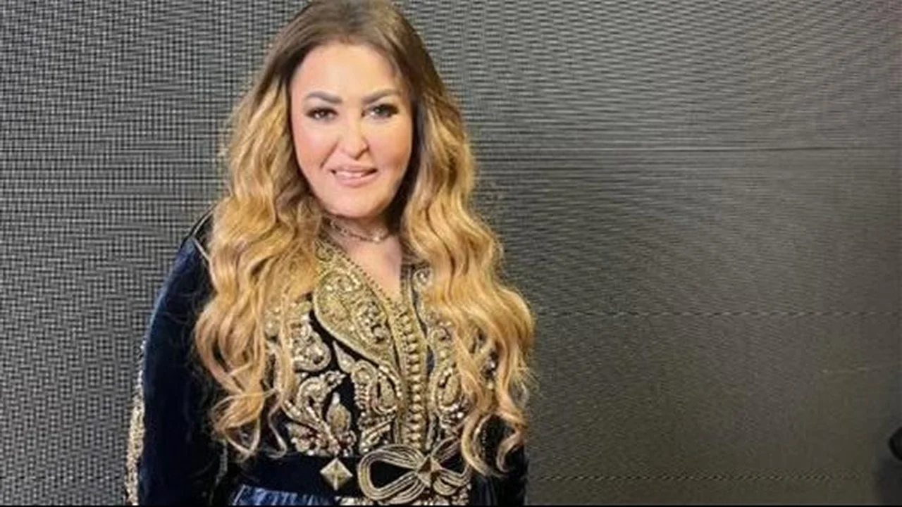 إطلالة ملكية.. نهال عنبر تخطف الأضواء بالقفطان المغربي في حفل سفيركم للدراما